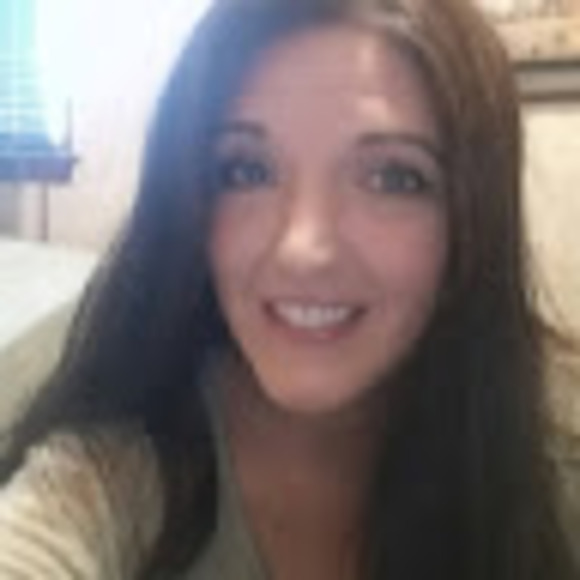 Meet your Posher, Sara - Picture 1 of 1